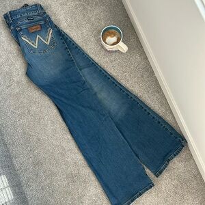Wrangler Mid-rise Bootcut Jeans